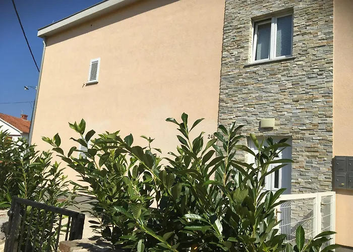 Apartman Eva *